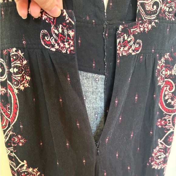 NWT Free People Setting Sun Black Print Deep V-Neck Romper in Size Small - Picture 13 of 13